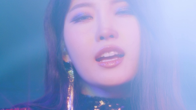 Video Reference N19: Nose, Cheek, Lip, Lipstick, Eye liner, Eyelash, Mouth, Eye shadow, Purple, Flash photography