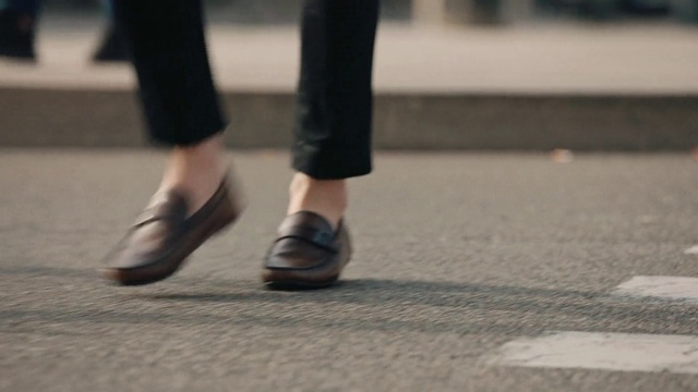 Video Reference N2: Shoe, Leg, Road surface, Street fashion, Asphalt, Grey, Floor, Flooring, Thigh, Calf