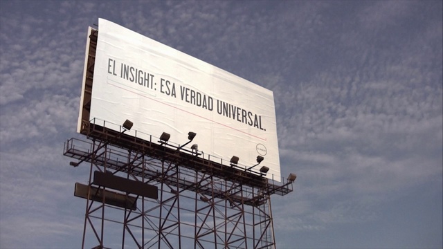 Video Reference N0: Sky, Cloud, Billboard, Building, Rectangle, Font, Composite material, Electricity, Signage, Advertising