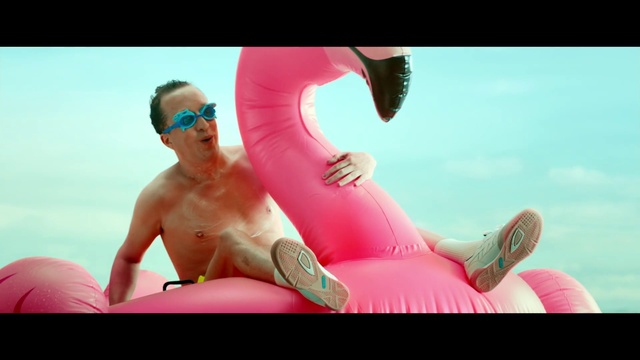 Video Reference N5: Glasses, Sky, Sunglasses, Goggles, Flash photography, Pink, Happy, Thigh, Leisure, Magenta