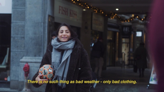 Video Reference N3: Street fashion, Smile, Stole, Travel, City, Scarf, Happy, Event, Pedestrian, Shawl