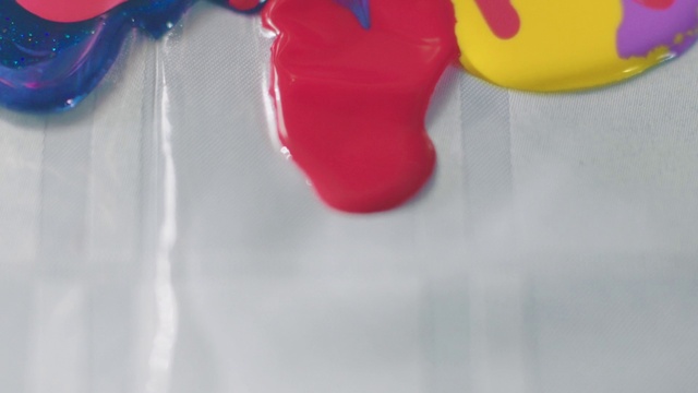 Video Reference N1: Fluid, Petal, Water, Balloon, Liquid, Electric blue, Plastic, Font, Nail, Carmine