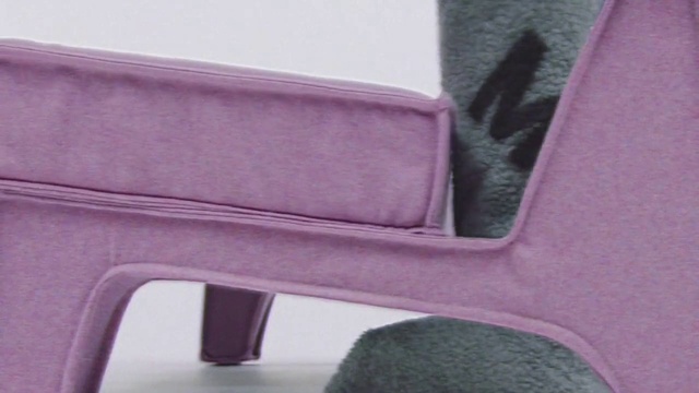 Video Reference N3: Leg, Purple, Chair, Automotive tire, Rectangle, Comfort, Pink, Violet, Magenta, Automotive exterior