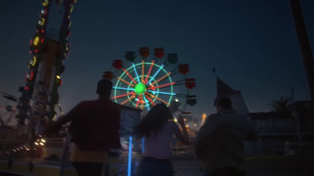 Video Reference N0: Sky, Ferris wheel, Wheel, Event, Leisure, Fun, Recreation, Space, Entertainment, Midnight