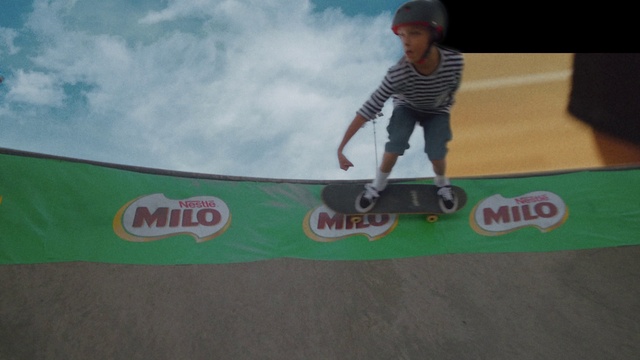 Video Reference N0: Cloud, Sky, Wheel, Rolling, Happy, Skateboarder, Sports equipment, Toddler, Font, Recreation