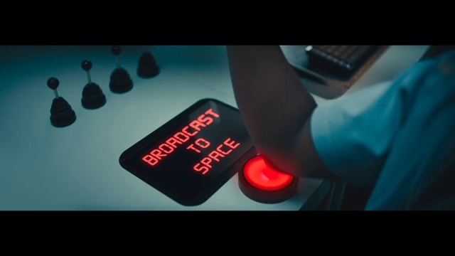 Video Reference N1: Automotive lighting, Gesture, Font, Nail, Gas, Thumb, Electric blue, Wrist, Gadget, Games