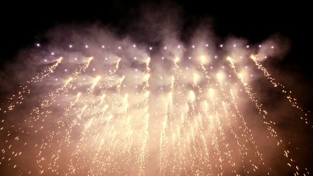 Video Reference N15: Water, Atmosphere, Fireworks, Liquid, Font, Recreation, Midnight, Holiday, Sky, Beauty
