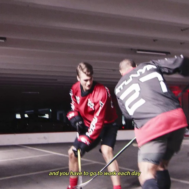 Video Reference N0: Sports uniform, Shorts, Active shorts, Jersey, Sports jersey, Sports equipment, Sports gear, Hockey, Floorball, Player