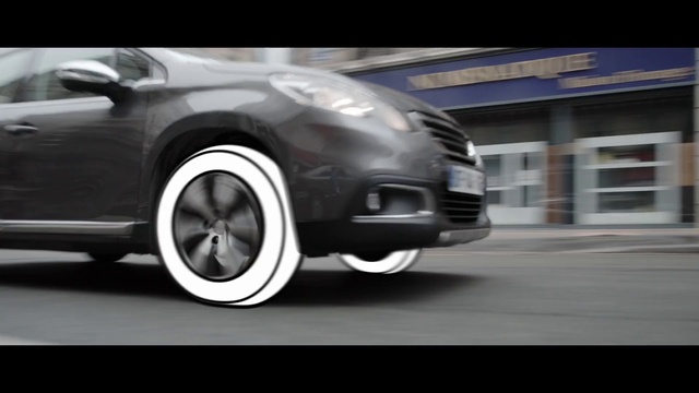 Video Reference N1: Tire, Car, Wheel, Vehicle, Automotive lighting, Automotive tire, Motor vehicle, Hood, Automotive design, Hubcap