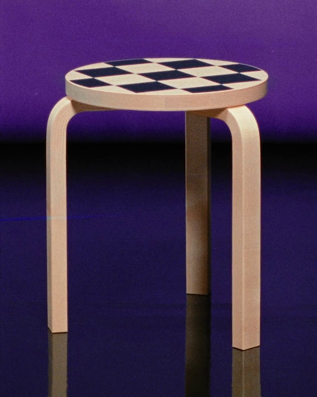 Video Reference N1: Furniture, Chair, Light, Purple, Art, Violet, Wood, Material property, Rectangle, Electric blue