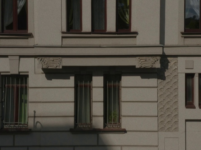 Video Reference N0: Window, Fixture, Rectangle, Building, Wood, Material property, Facade, Symmetry, Tints and shades, Font