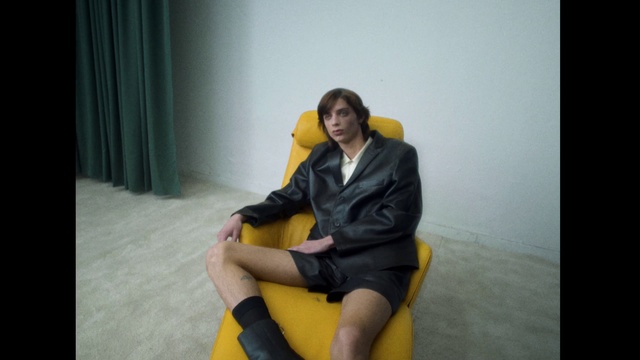 Video Reference N3: Leg, Comfort, Flash photography, Sleeve, Knee, Thigh, Curtain, Black hair, Happy, Fashion design