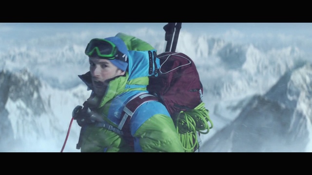 Video Reference N1: Snow, Mountain, Glove, Ice cap, Slope, Ski Equipment, Winter sport, Hat, Geological phenomenon, Ski pole