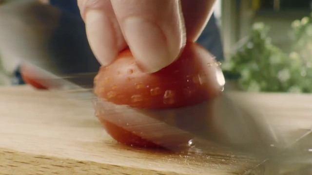 Video Reference N2: Food, Finger, Ingredient, Recipe, Roe, Caviar, Thumb, Nail, Cuisine, Dish