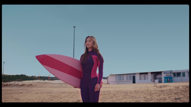 Video Reference N1: Sky, Flash photography, Sleeve, People in nature, Pink, Fun, Magenta, Surfboard, Travel, Happy