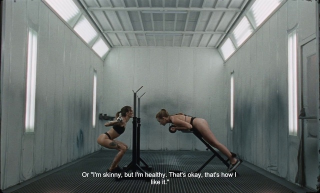 Video Reference N2: Leg, Building, Flash photography, Knee, Flooring, Floor, Thigh, Chest, House, Physical fitness