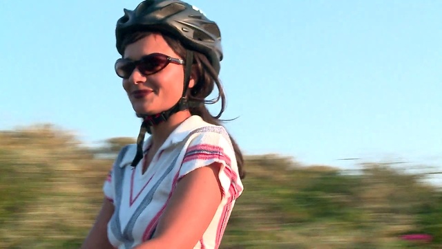 Video Reference N2: Bicycle helmet, Hair, Glasses, Face, Sky, Head, Bicycles--Equipment and supplies, Smile, Helmet, Vision care