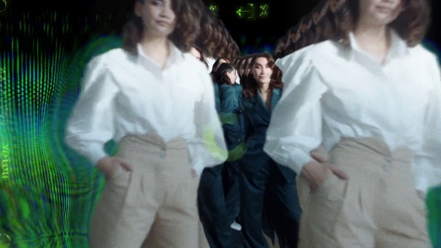 Video Reference N2: Trousers, Shirt, Eye, Green, People in nature, Dress shirt, Sleeve, Happy, Gesture, Adaptation