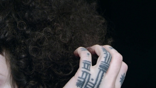 Video Reference N4: Hand, Gesture, Grey, Font, Nail, Wrist, Tints and shades, Thumb, Temporary tattoo, Human leg
