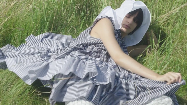 Video Reference N3: Plant, Leg, Leaf, Dress, Textile, Flash photography, People in nature, Thigh, Grass, Happy