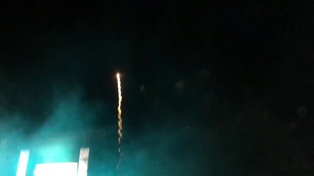 Video Reference N0: Fireworks, Sky, Pollution, Gas, Event, Midnight, Smoke, Recreation, Electric blue, New year