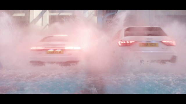 Video Reference N4: Car, Vehicle, Automotive lighting, Hood, Motor vehicle, Automotive tire, Automotive design, Automotive exterior, Automotive tail & brake light, Mode of transport
