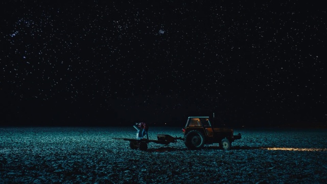 Video Reference N1: Wheel, Tire, Vehicle, Natural environment, Sky, Motor vehicle, Natural landscape, Automotive design, Astronomical object, Landscape
