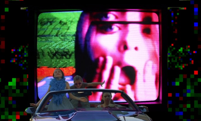Video Reference N1: Hood, Light, Entertainment, Lighting, Car, Automotive lighting, Flat panel display, Music, Visual effect lighting, Stage
