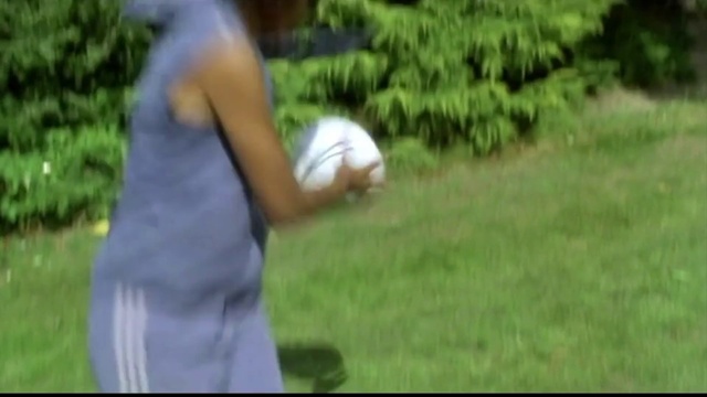 Video Reference N2: Sports equipment, People in nature, Playing sports, Ball, Gesture, Grass, Happy, Football, Leisure, Lawn
