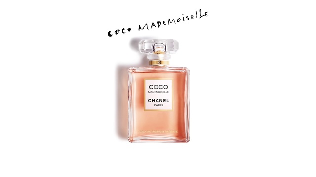 Video Reference N1: Liquid, Fluid, Amber, Gas, Font, Rectangle, Automotive lighting, Bottle, Fashion accessory, Metal