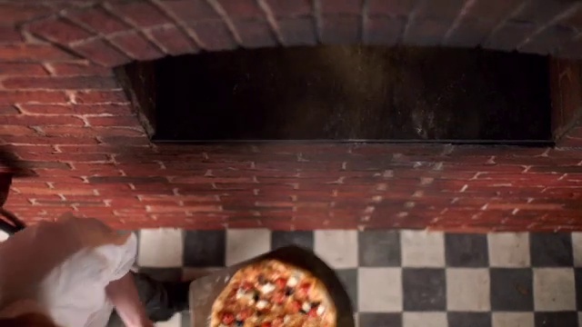 Video Reference N0: Food, Pizza, Brick, Brickwork, Wood, Recipe, Line, Red, Wall, Flooring