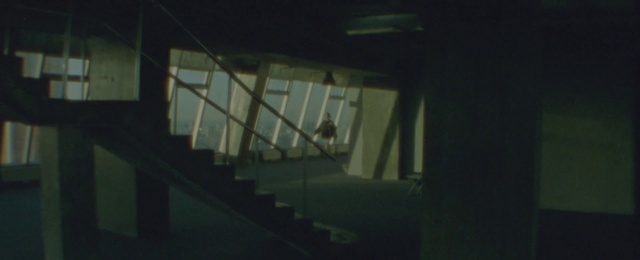 Video Reference N1: Stairs, Tints and shades, Glass, Wood, Darkness, Handrail, Metal, Composite material, Room, Shadow