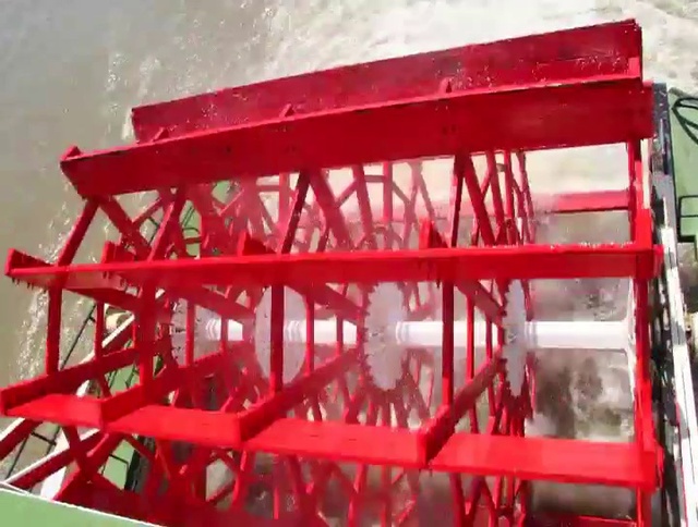 Video Reference N10: paddlewheel, Automotive exterior, Engineering, Automotive wheel system, Gas, Font, Wood, Auto part, Rectangle, Metal