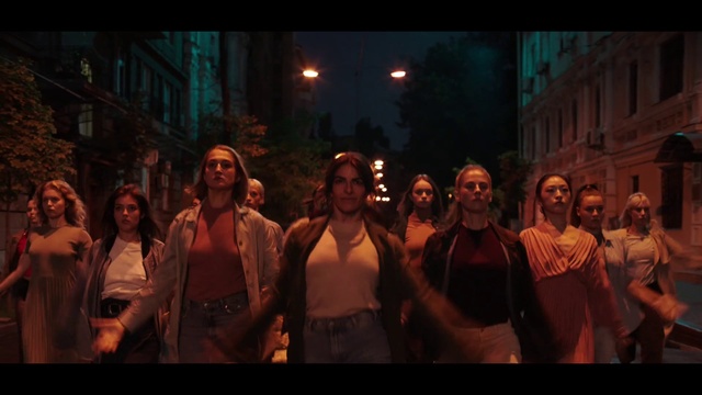 Video Reference N0: Vest, Entertainment, Event, Fun, Midnight, Darkness, City, Crowd, Night, Shorts
