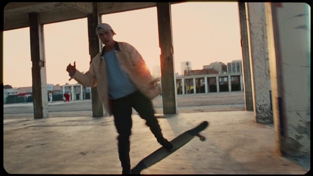 Video Reference N23: Flash photography, Wood, Sports equipment, Rolling, Street fashion, Cool, Hat, Sky, Tints and shades, Fun