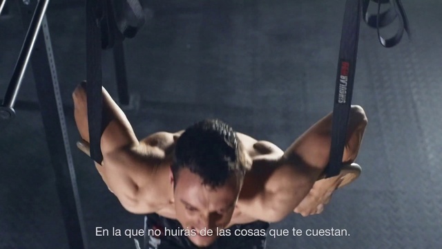 Video Reference N8: Elbow, Chest, Performing arts, Thigh, Barechested, Entertainment, Flash photography, Event, Balance, Art