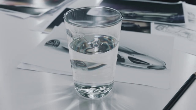 Video Reference N0: Water, Liquid, Drinkware, Tableware, White, Table, Barware, Computer keyboard, Fluid, Drink
