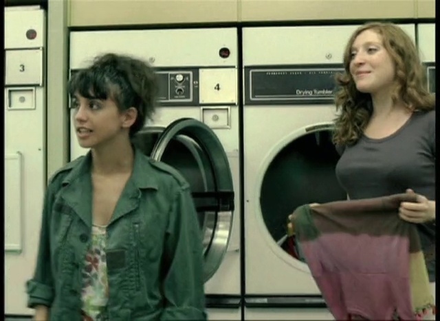 Video Reference N2: Hair, Joint, Smile, Sleeve, Laundry room, Clothes dryer, Gas, Major appliance, Machine, Public transport