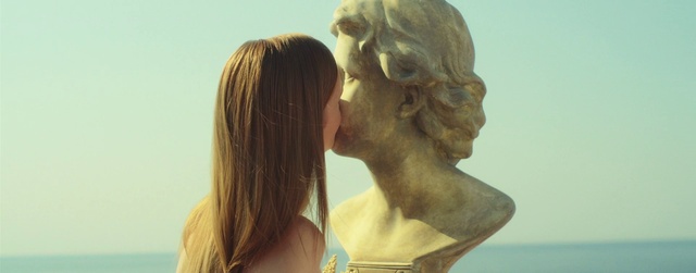 Video Reference N3: Head, Lip, Chin, Neck, Jaw, Eyelash, Kiss, Happy, Gesture, Sculpture