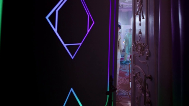 Video Reference N2: Purple, Triangle, Door, Violet, Font, Electric blue, Magenta, Electricity, Space, Darkness