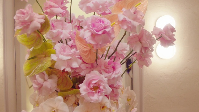 Video Reference N2: Flower, Petal, Branch, Pink, Creative arts, Flower Arranging, Artificial flower, Magenta, Twig, Bouquet