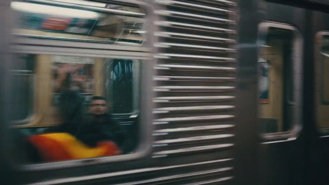 Video Reference N16: Train, Vehicle, Rolling stock, Motor vehicle, Mode of transport, Railroad car, Automotive exterior, Window, Public transport, Railway