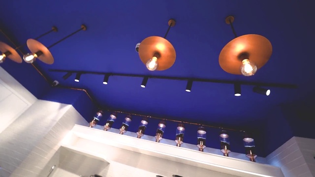 Video Reference N4: Sky, Light, Shelf, Lighting, Ceiling, Building, Electric blue, Lamp, Font, Entertainment