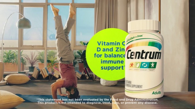 Video Reference N3: Shorts, Knee, Gas, Thigh, T-shirt, Font, Balance, Exercise, Curtain, Flooring