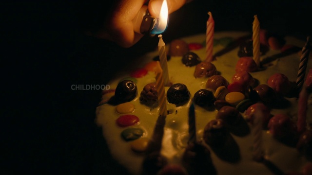 Video Reference N0: Candle, Birthday candle, Food, Sweetness, Nail, Event, Cake, Darkness, Heat, Dessert