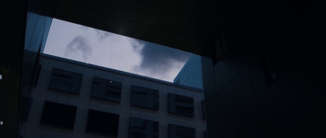 Video Reference N1: Cloud, Window, Sky, Building, Grey, Tints and shades, Facade, Tower block, Rectangle, Fixture