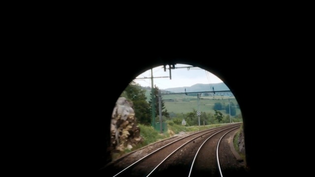 Video Reference N5: Plant, Track, Sky, Fixture, Railway, Thoroughfare, Tree, Road, Tints and shades, Grass