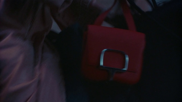 Video Reference N0: Sleeve, Bag, Luggage and bags, Font, Gas, Tints and shades, Electric blue, Magenta, Carmine, Fashion accessory