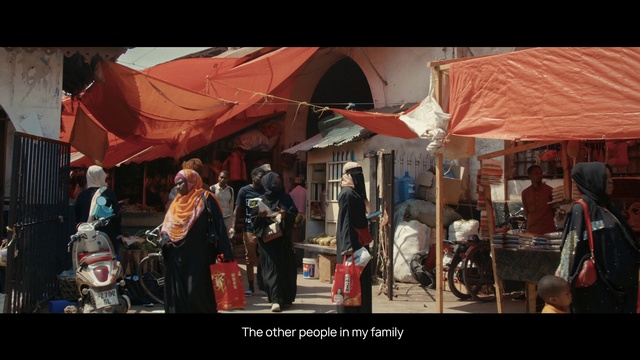 Video Reference N0: Umbrella, Travel, Street fashion, Market, Hawker, Tints and shades, City, Leisure, Event, Marketplace