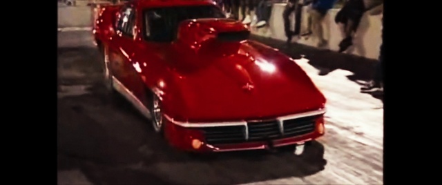 Video Reference N2: Car, Land vehicle, Vehicle, Tire, Wheel, Hood, Grille, Automotive design, Automotive lighting, Vehicle registration plate